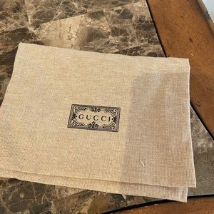 Gucci dust bag
